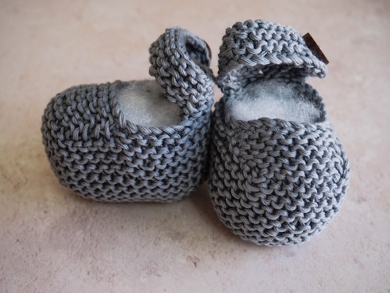 Grey baby shoes, summer knitted booties, hand knitted bootees, Newborn to 6 months, unisex baby booties, gift for pregnancy announcement,