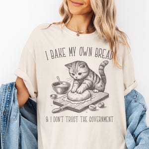 Comfort Colors Baking Cat Shirt, Vintage Kitchen Tee, Baker Gift