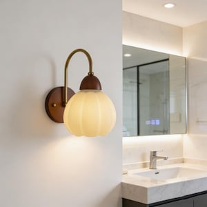 Lámpara de pared colgante de madera de nogal, aplique de latón para mesita de noche, lámpara de estilo japonés Wabi Sabi para la decoración del dormitorio y la sala de estar.