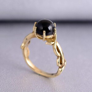 Black Onyx Gold Ring, Round Black Stone Ring, Minimalist Gold Ring, Vintage Style Gemstone Ring, Handmade Statement Ring, Gift for Her