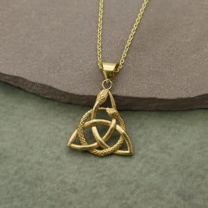 Gold Celtic Trinity Knot Pendant Necklace – Triquetra Symbol Jewelry