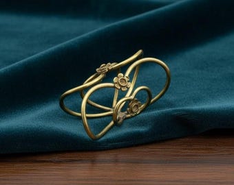 Gouden ring met abstracte bloemen, verstelbare statementring met draad, handgemaakte moderne open ring voor vrouwen, minimalistische artistieke sieraden, cadeau voor haar
