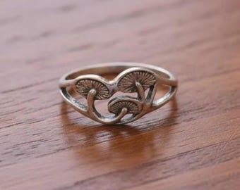 Paddenstoelring, op de natuur geïnspireerde ring, zilveren paddenstoelband, botanische sieraden, Cottagecore-ring, bossieraden, cadeau voor haar