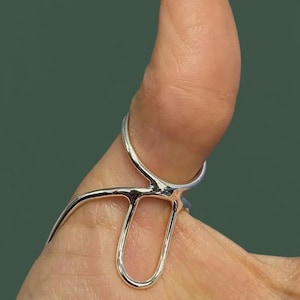 Abstract Geometric Thumb Ring – Adjustable Silver Alloy