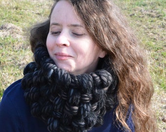 Ajsa woven, felted cowl in grey, white, black, red. Woven cowl, chunky big thick cowl, infinity scarf.