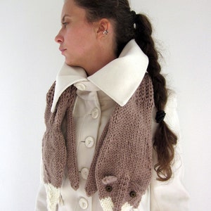 Hand knit fox scarf in light brown, hazelnut with polymer clay buttons image 3