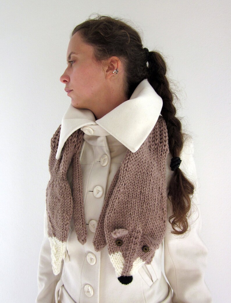 Hand knit fox scarf in light brown, hazelnut with polymer clay buttons image 3