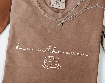 Schwangerschaft offenbaren Comfort Colors® Shirt, Brötchen im Ofen Schwangerschaftansage Shirt, Erwartet Mutter, Shirt, Mama zu sein Mutterschaft Shirt