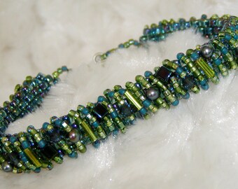 Peyote Vortex Embellished Bracelet Tutorial (JDC003)