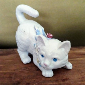 White Playful Cat Figurine - High Gloss Ceramic Cat Statue - Gift for Cat Lover - Retro Cat Home Decor
