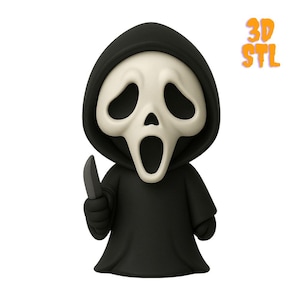 Op de afbeelding: Een gestileerde figuur van de Ghostface-moordenaar uit de Scream-horrorfilmserie. De figuur draagt een zwarte capuchon en een wit masker met een schreeuwende uitdrukking. Het houdt een grijs mes vast. De tekst "3D STL" is oranje.
