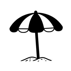 Può includere: Illustrazione in bianco e nero di un ombrellone da spiaggia. L'ombrellone ha pannelli alternati bianchi e neri ed è piantato in un piccolo pezzo di sabbia. L'ombrellone è un design grafico semplice.