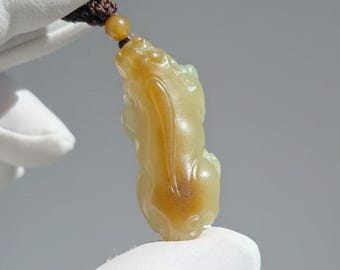 Certified Natural warm white & Brown Sugar Nephrite Jade Hand Carved Wealth Guardian Pendant Necklace, 天然玉石暖白带糖玉手工雕刻貔貅吊坠
