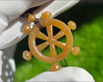 Certified Natural Brown Sugar Nephrite Jade Hand-Carved Ship’s Wheel Pendant|天然黄金糖玉·手工雕刻船舵吊坠