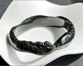 61mm, Certified Natural Black-Green Nephrite Jade Hand-Carved Snake Bangle., 天然墨鱼黑青软玉手工雕刻蛇手镯