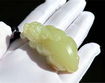 Certified Natural Yellow Nephrite Jade Hand-Carved Pixiu Pendant, 天然黄玉带糖手工雕刻貔貅吊坠