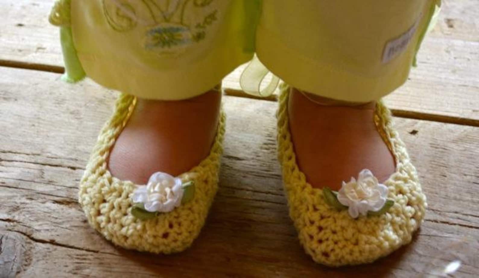 crochet pattern,baby girls ballet slippers,ballet,shoes,booties,headband,lace,gift set,crochet,girls,toddlers,ballet slippers, y