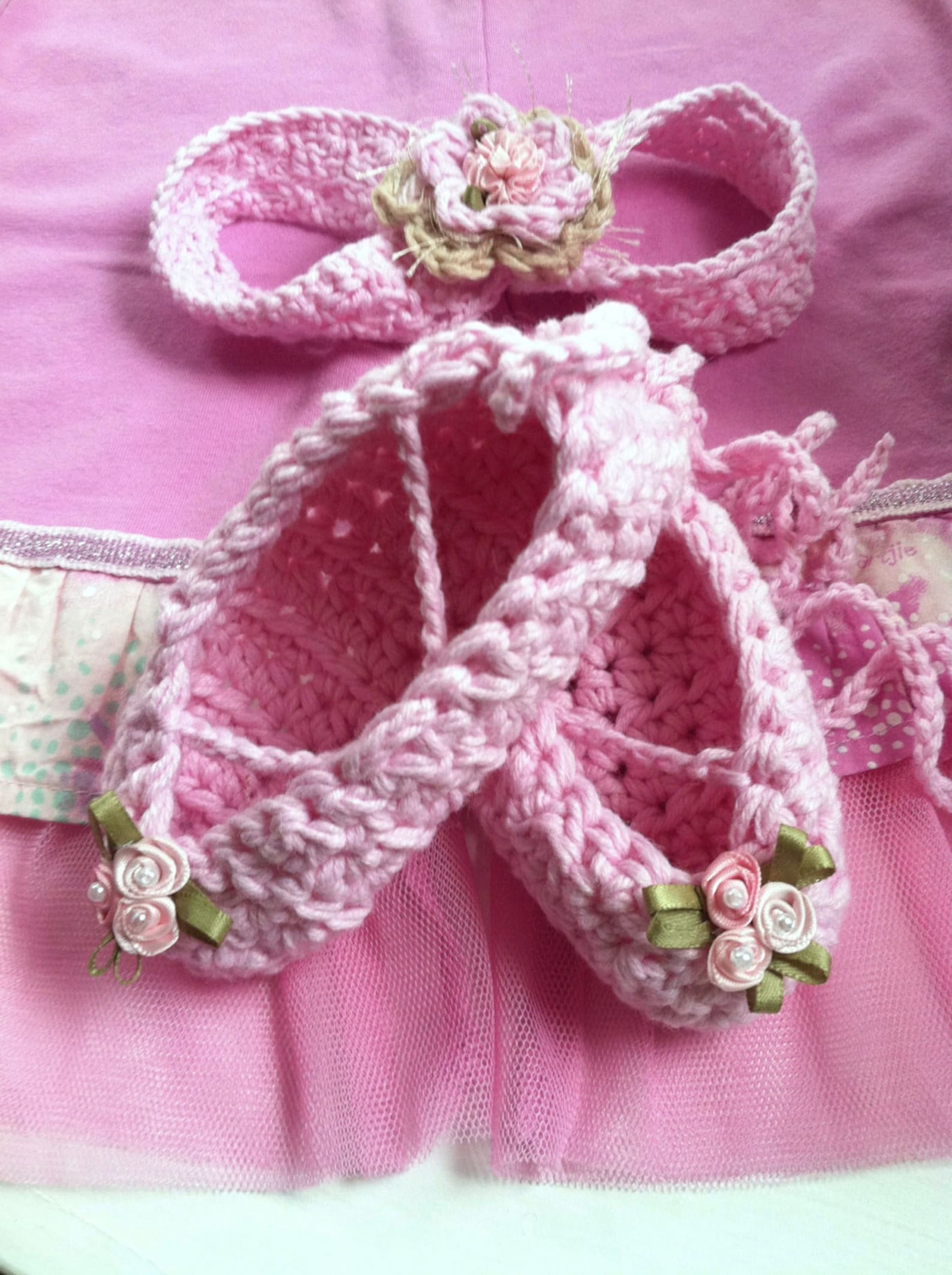 crochet pattern,baby girls ballet slippers,ballet,shoes,booties,headband,lace,gift set,crochet,girls,toddlers,ballet slippers, y