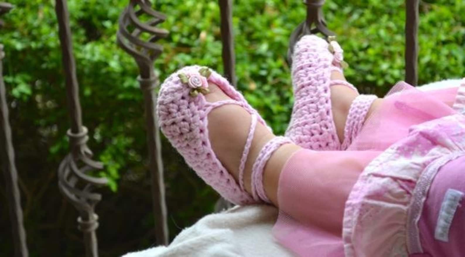 crochet pattern,crochet lace headband,ballet slippers,crochet booties,gift set,baby girls,toddler,pink,spring,ballet flats with