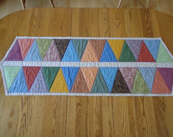 Triangle Table Topper