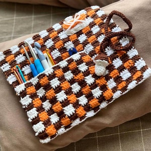 Crochet Hook Organizer Pattern PDF – Easy Crochet Storage Case – Beginner Friendly Crochet Tutorial