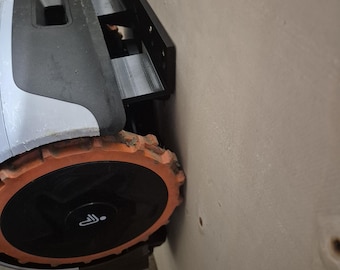 Wall mount for Navimow i105e/i108e