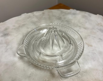 Vintage Clear Glass Citrus Juicer Orange Juice Reamer Ribbed Sides