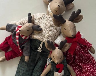 Reno de peluche personalizado: Ciervo navideño de peluche