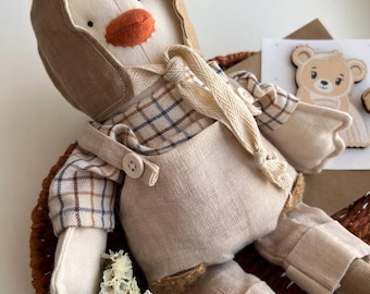 Peluche de pollo hecho a mano: juguete de tela orgánica