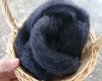 Needle Felting dark grey Wool gray Hand Dyed Roving