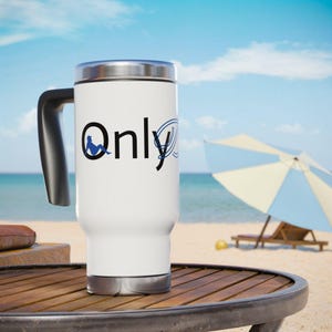 Nur Dads Fun Travel Mug für Kaffeeliebhaber, 14 Unzen, stilvoller Travel Cup, isolierter Getränkebehälter, perfektes Geschenk für Freunde