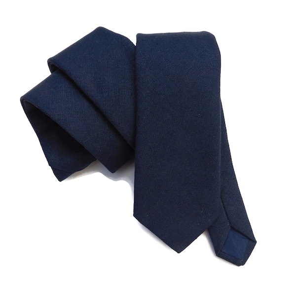 Midnight navy blue hopsack textured linen necktie with matching pocket square option