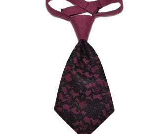 Dark cherry and black lace necktie for women