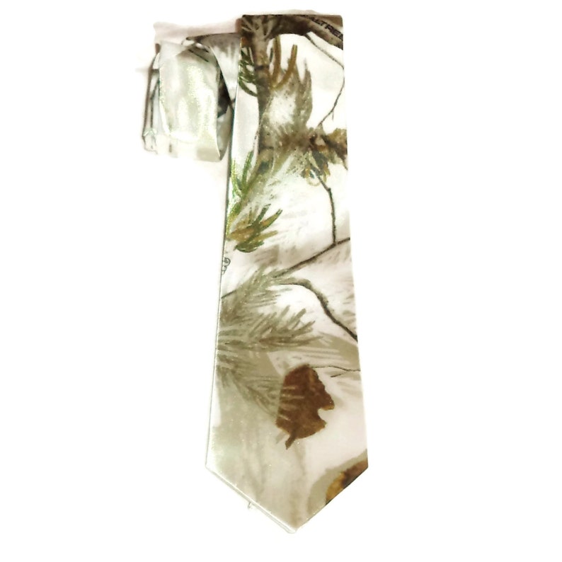 White camo tie. Realtree snow camouflage necktie Etsy