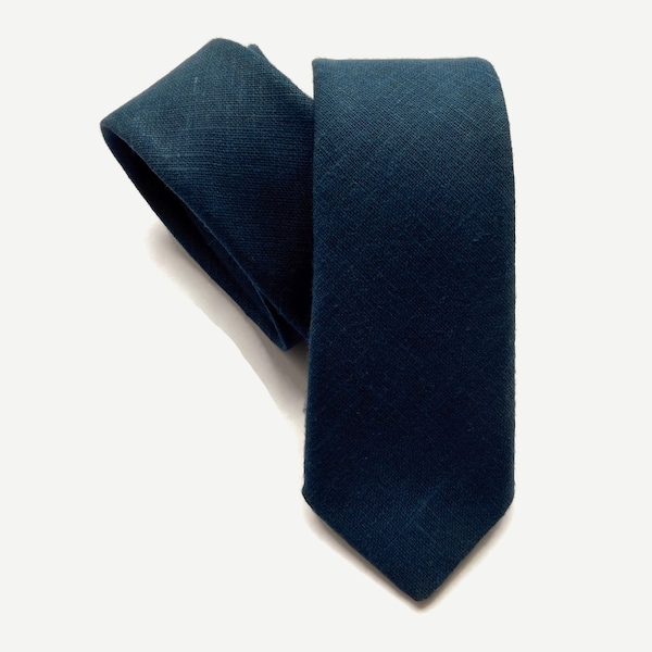 necktie navy blue