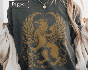 Griffin Mythical Creature Shirt, Vintage Heraldic Art Tee, Medieval Fantasy Graphic, Mythology Comfort Colors T-Shirt, Boho Gothic Unisex