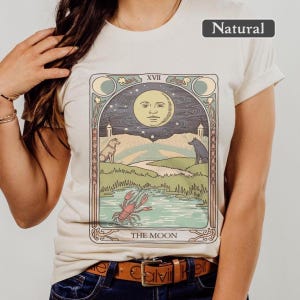 T-shirt de carte de tarot la lune - toile Bella, t-shirt de tarot vintage mystique, style Art nouveau, chemise graphique céleste, chemise lune bohème ésotérique