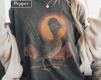 Roadrunner Shirt, Comfort Colors Tee, Vintage Desert Graphic T-Shirt, Boho Western Top, Retro Southwest Nature Tee, Pepper Washed Unisex