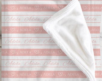 Manta personalizada con nombre de bebé: manta para recién nacidos Pink Coquette, manta de regalo personalizada de Minky suave, decoración minimalista personalizada con rayas para habitación infantil.