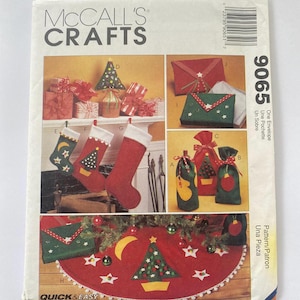 McCall&#39;s Crafts 7772, Christmas Sewing Patterns, Decorations Package, Stockings, Gift Bags, Tree Skirt, 1990s, Uncut, McCall&#39;s Crafts 885