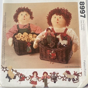 McCall&#39;s Crafts 8997, Raggedy Ann and Andy Christmas, Vintage Sewing Pattern, 1990s, Uncut, Ornaments Pattern, Stockings