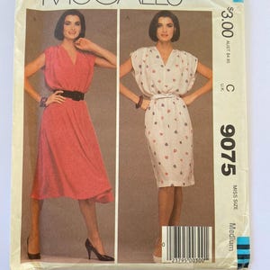 McCall&#39;s 9075 Sewing Pattern, Misses&#39; Dress, 1980s, Size Medium (14 - 16), Uncut and FF, Vintage