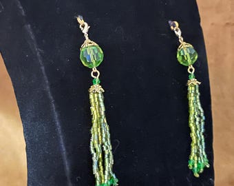 Grüne Clip-On Quasten - Bauble Style 10cm