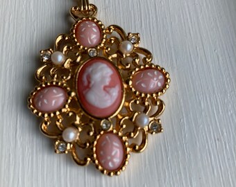 Vintage Avon Gold  and Rose Pink Cameo Necklace