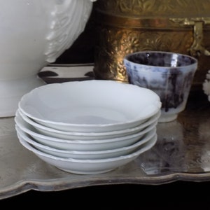 Set of Antique Versailles Bavaria White Berry Bowls. Antique Dishes. Dining. Serving. Porcelain.