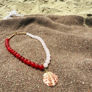 Chunky shell necklace
