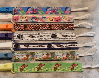 Nuk clips/pacifier clips/binki clip/soothie/infant pacifier clips B1 Baseball Baltimore Football Baby Deer