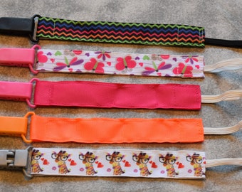 Nuk clips/pacifier clips/binki clip/soothie/infant pacifier clips N3 Neon Orange Pink Butterfly Dragonfly Giraffe Patriots Saints Giants