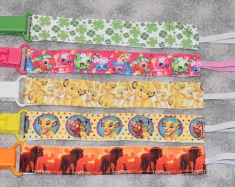 Nuk clips/pacifier clips/binki clip/soothie/infant pacifier clips S2 Shamrock Lion Hog Cute Dog