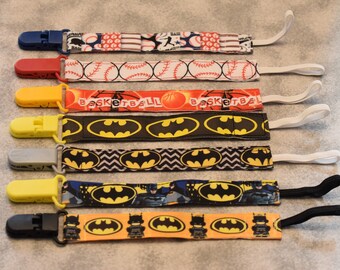 Nuk clips/pacifier clips/binki clip/soothie/infant pacifier clips B2 Baseball Basketball Character Heroes City Scene